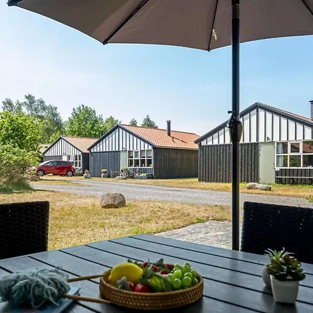 Vakantiehuis Elenor - 300m From The Sea By Interhome