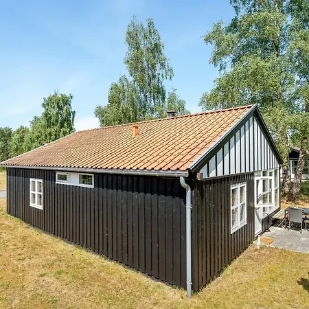 Elenor - 300m From The Sea By Interhome Bøtø By